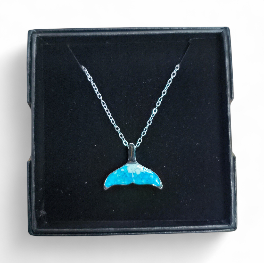 Collier Acier inoxydable Sodalite Queue de baleine sable bleu turquoise